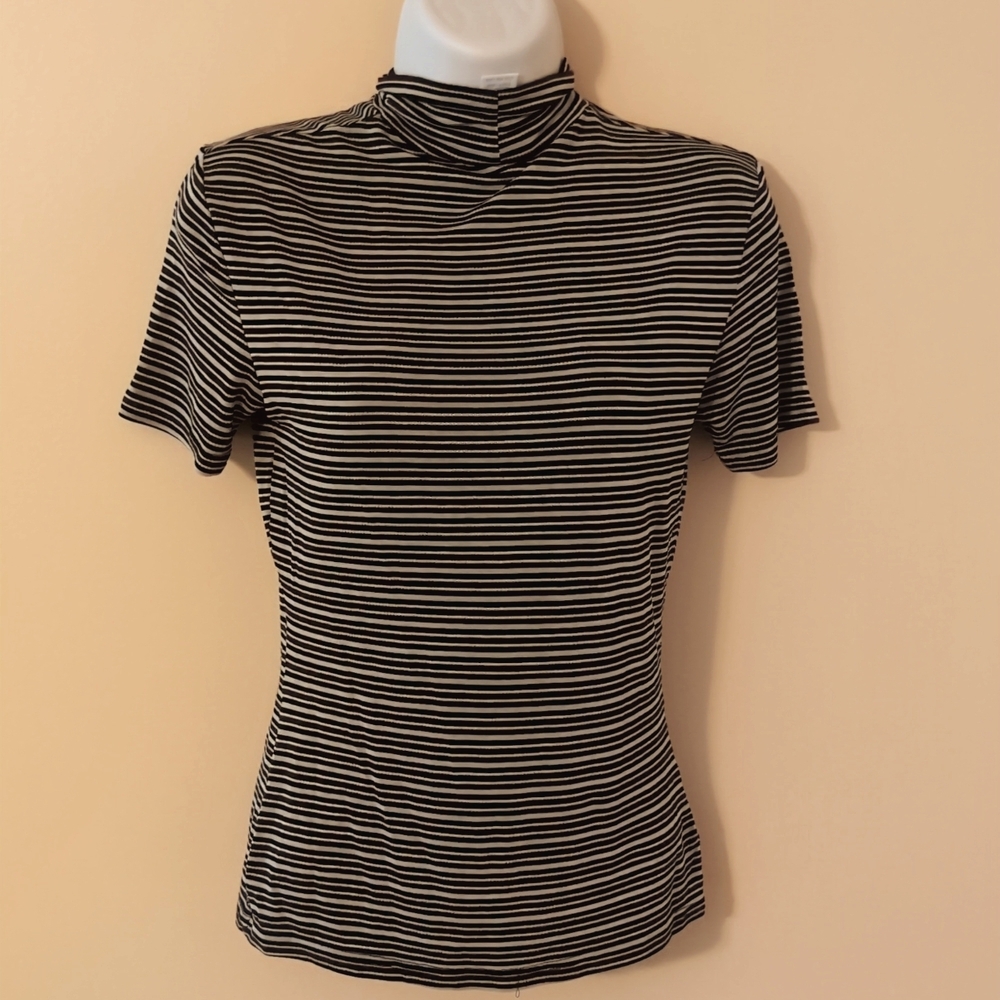 Express Tricot ladies mock turtle neck stretchy Top